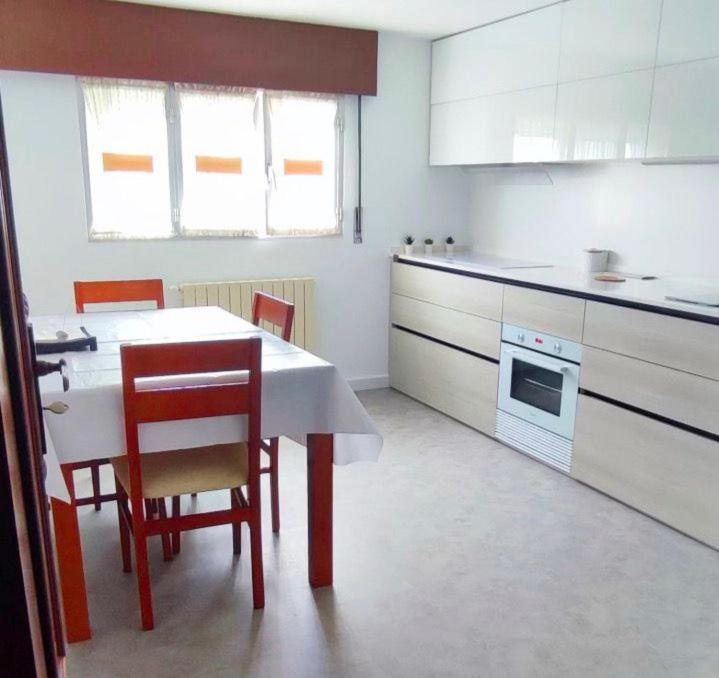 Acogedor Atico Cerca Del Mar By Bebalmy Apartment O Grove Exterior photo